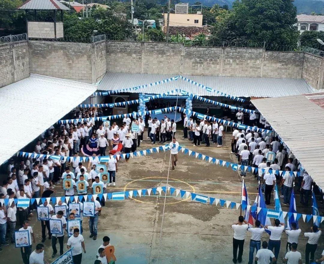  

Centros Penitenciarios de Honduras conmemoran los 204 años de Independencia con actos cívicos